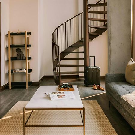 Sonder By Marriott Bonvoy Lambert Apartments Old Montreal มอนทรีอัล ภายนอก รูปภาพ