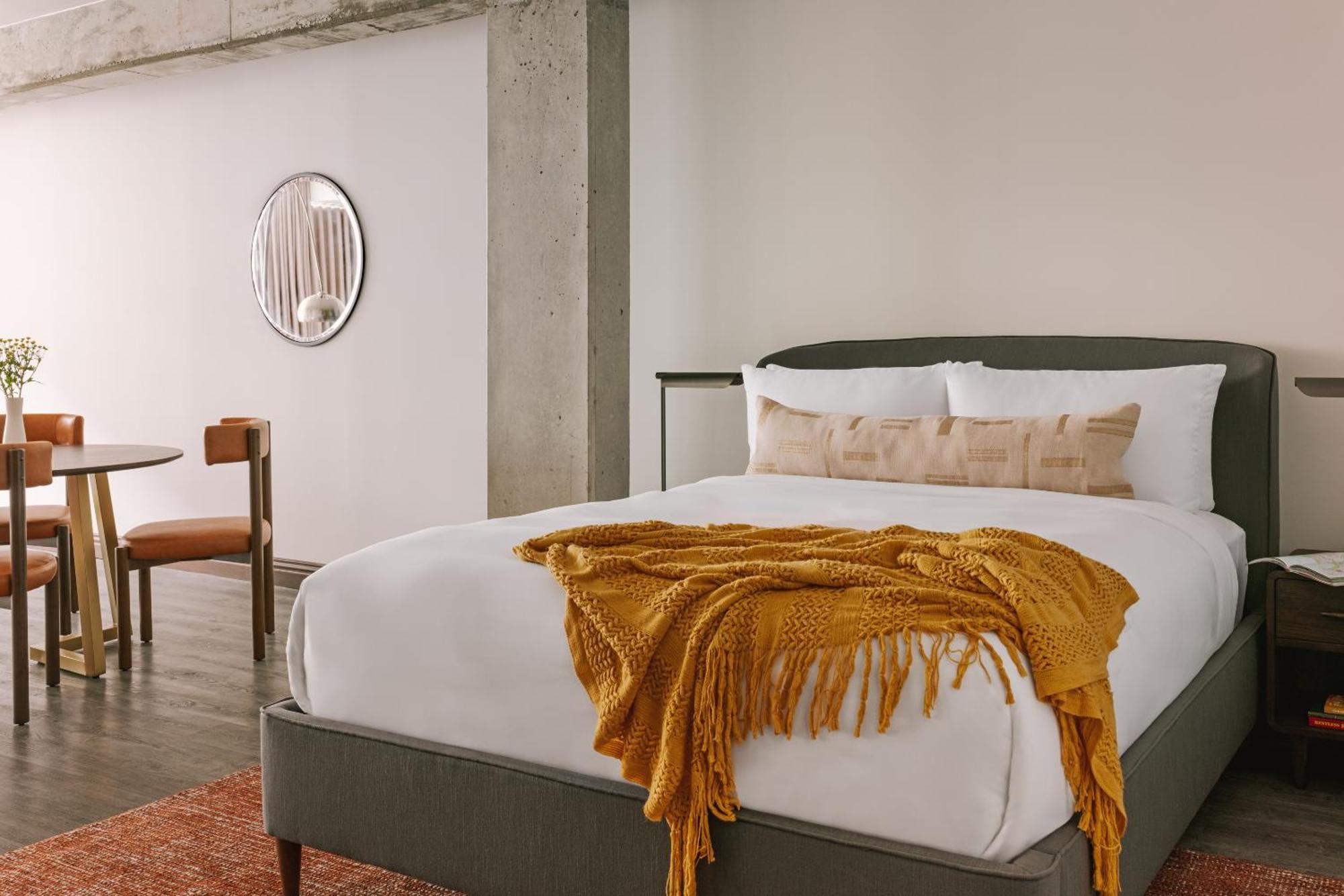 Sonder By Marriott Bonvoy Lambert Apartments Old Montreal มอนทรีอัล ภายนอก รูปภาพ