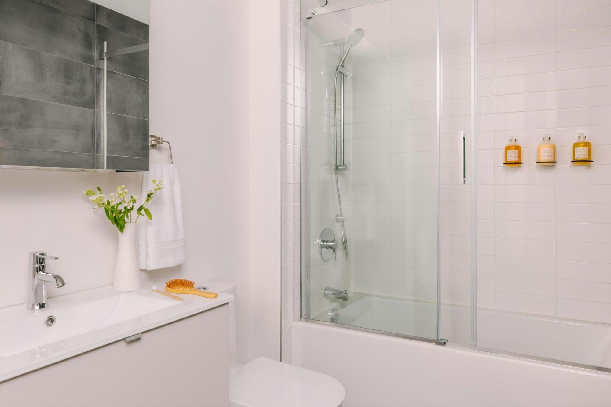 Sonder By Marriott Bonvoy Lambert Apartments Old Montreal มอนทรีอัล ภายนอก รูปภาพ